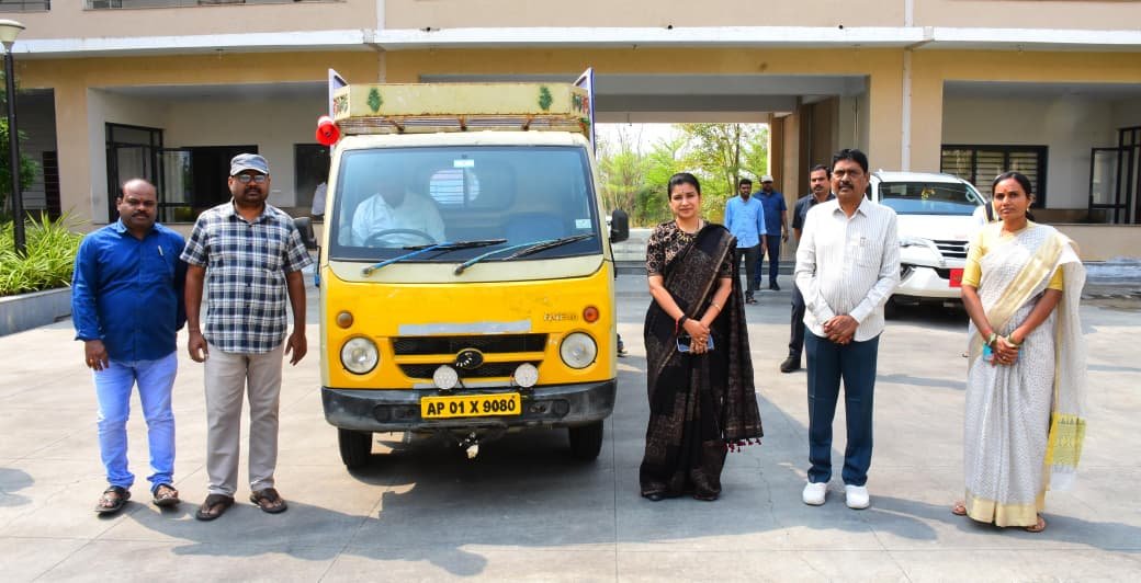 రాజన్న , మార్చి - 16        గాలికుంటు నివారణ టీకాలు వేయించాలి  కలెక్టర్ గరిమ అగ్రవాల్